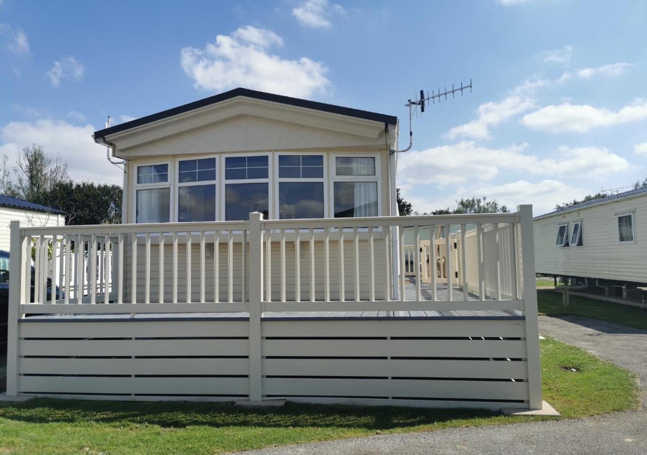 Tranquil 6 Berth Luxury Holiday Home Чічестер Екстер'єр фото