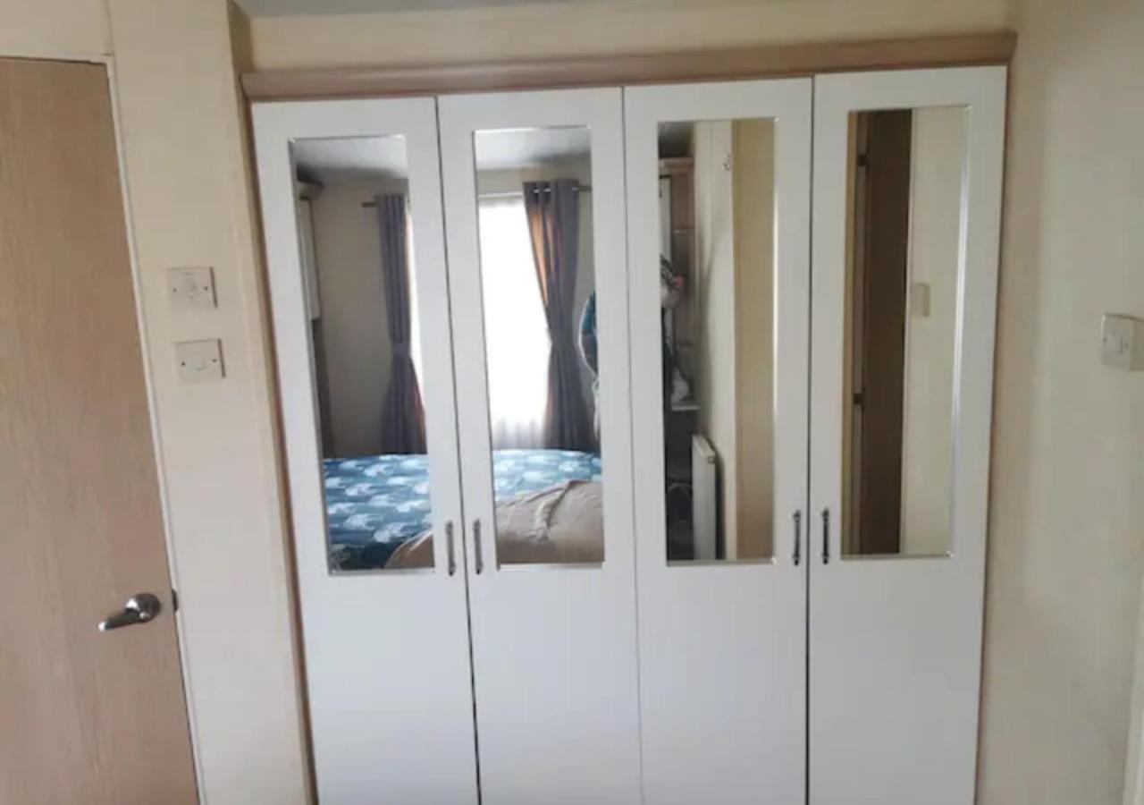 Tranquil 6 Berth Luxury Holiday Home Чічестер Екстер'єр фото
